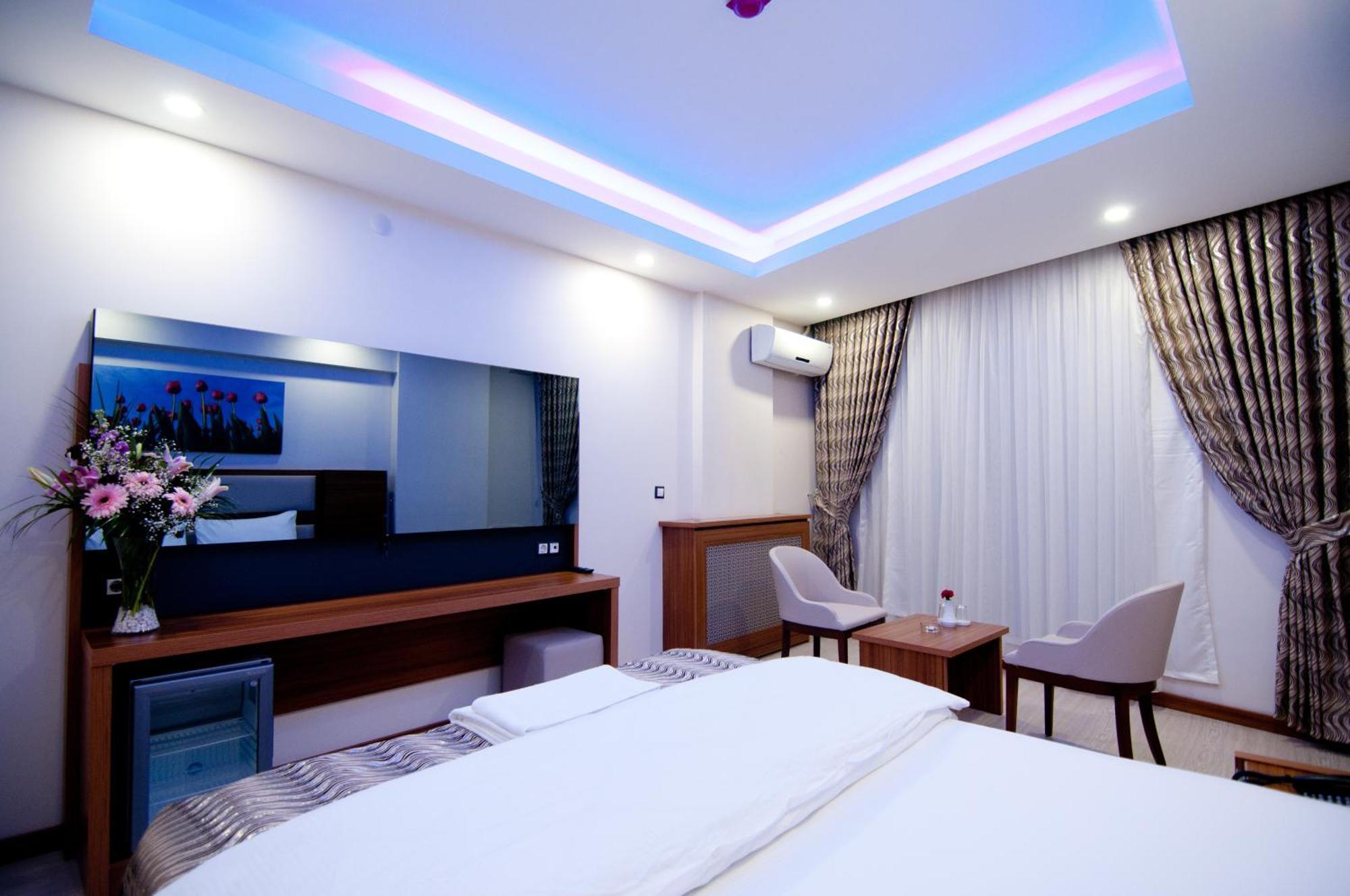 Mus Grand Hotel ภายนอก รูปภาพ