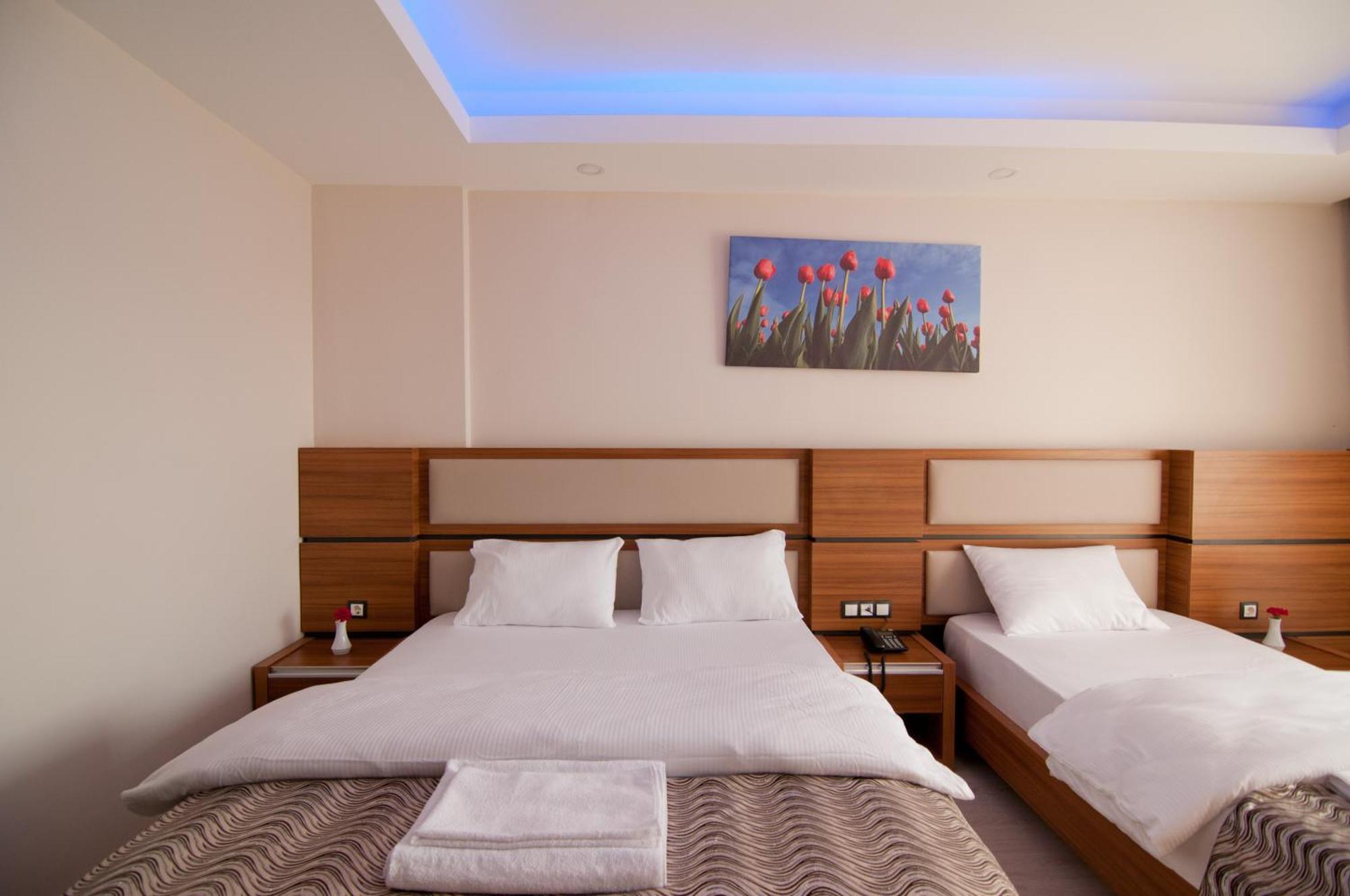 Mus Grand Hotel ภายนอก รูปภาพ